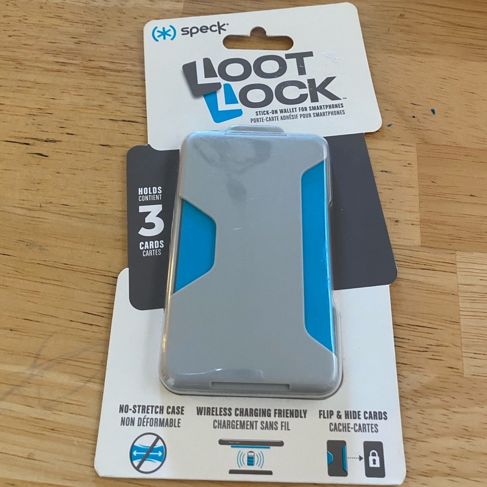 COPY - NWT speck loot lock stick on phone wallet
